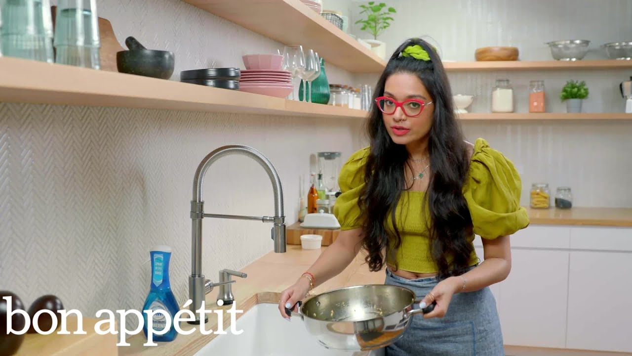 Spring Cooking and Cleaning with vegan chef Priyanka Naik - Watch chef Priyanka Naik as she cooks vegan Carrot-Top Pesto Risotto. Her tip for spring cleaning? Clean as you cook. Dawn Powerwash Dish Spray helps make sprin