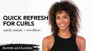 Easy tutorial to defrizz and refresh dry curls | Bumble and bumble | Hairdresser's Invisible Oil