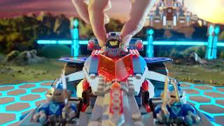 Lego Nexo Knights 2016 Clay's Rumble Blade Vehicle vs  Beast Master Vehicle Commercial screenshot 2