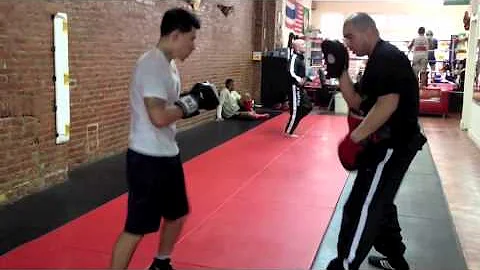 Focus Mitt Drills - Boxing Pad Work - Training