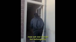 Thumbnail for Bekijk de hele video van 'Wonen op de Kalverstraat' op ons kanaal! #shorts #amsterdam