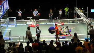 FRC Team #971, 2014 robot in action