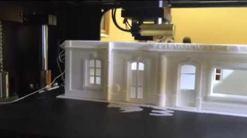 Wanhao Duplicator 6 printing a 20mm building
