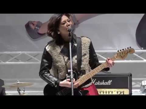 西内まりや 2015.01.28 ♪Don't let me down/ラゾーナ川崎プラザ（18:30）