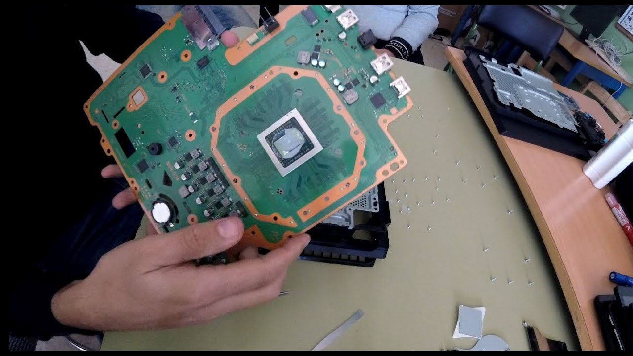 Le cambiamos la pasta térmica a una PS4 Pro YouTube Le cambiamos la pasta térmica a una PS4 Pro YouTube