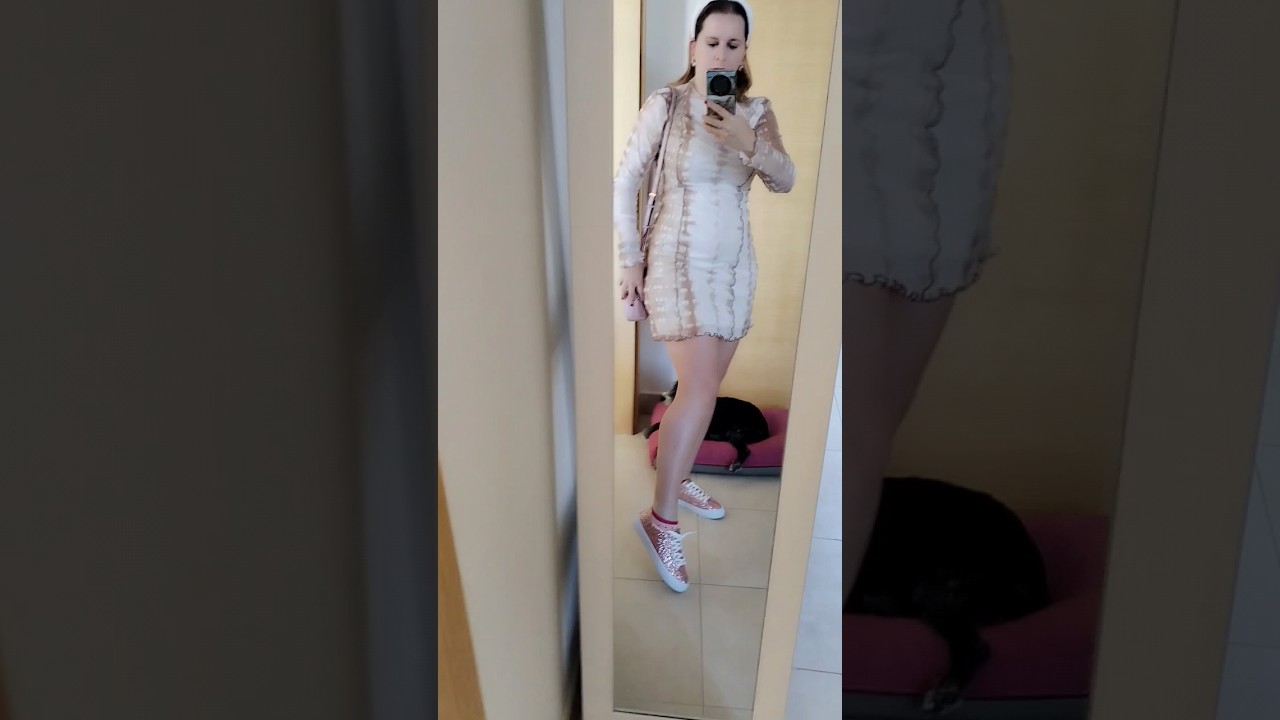 Trying my new Sparkly Shoes 70% off in Deichmann 