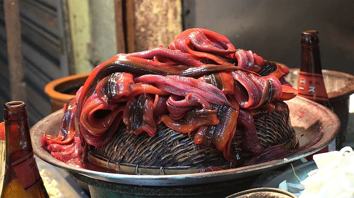 TRADITIONAL Taiwan Street Food Tour of Tainan: EEL Noodles & Milk Fish - DayDayNews