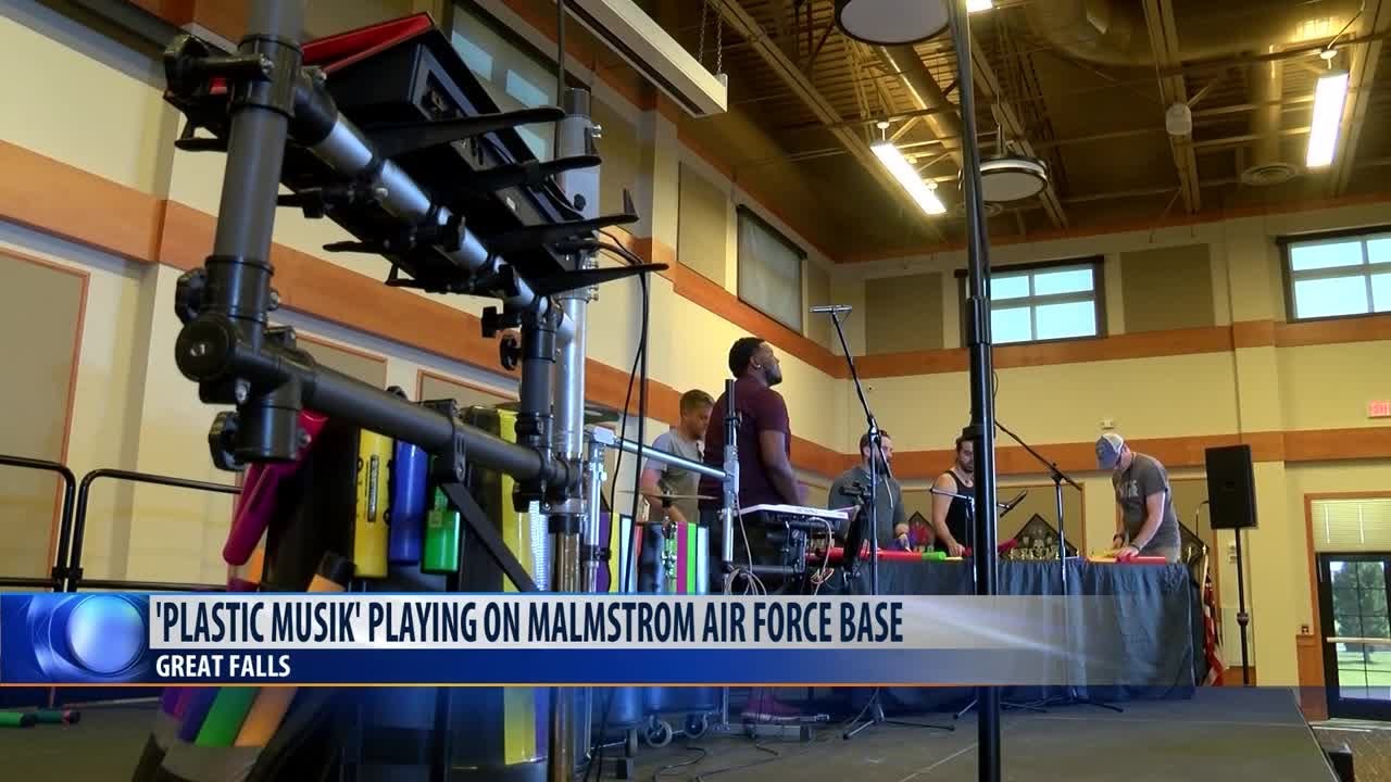 Plastic Musik hosts concert for military