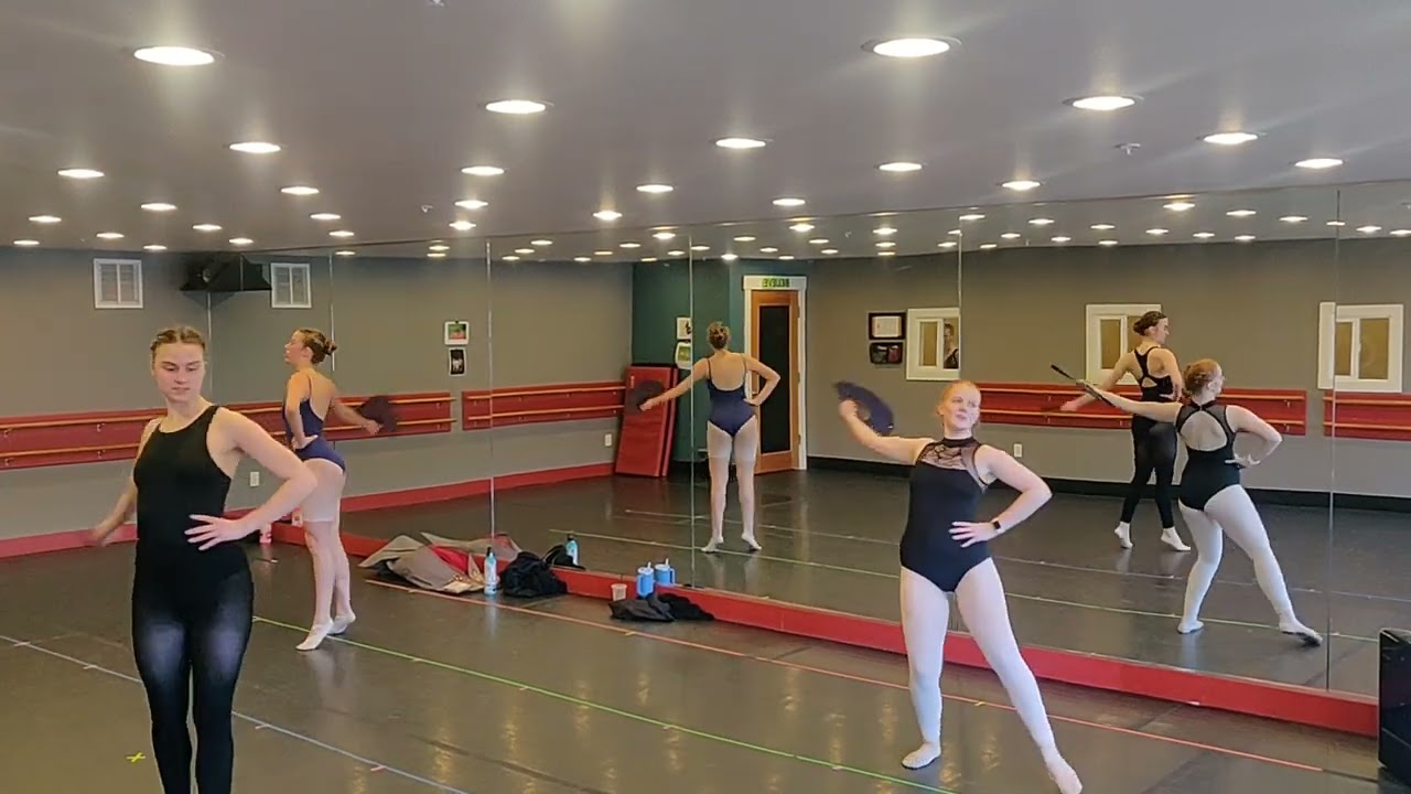 Amanda's Ballet 6- Red Queen's Court, scene #24