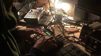 Live Beat Creation from Scratch | MPC 500 Chronicles"