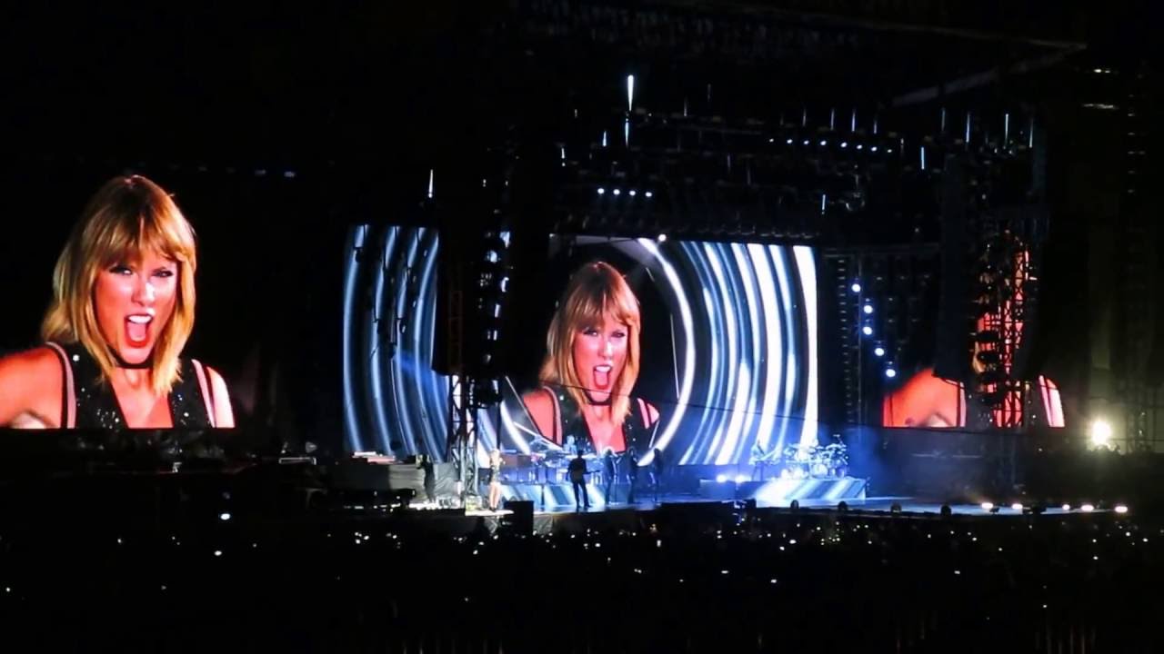 Taylor Swift at COTA