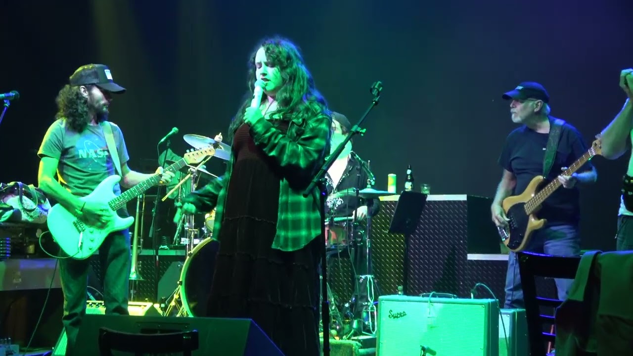 Louis Louis - Deep Ellum - November 9, 2024 - C0583