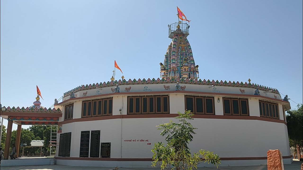 ફેમિલી સાથે ફરવાની યાદગાર યાત્રા | રવેચી માતા દર્શન | વ્રજવાણી મૂર્તિઓ | મુંબઈ મોમાઈ માતાજી 🙏✨