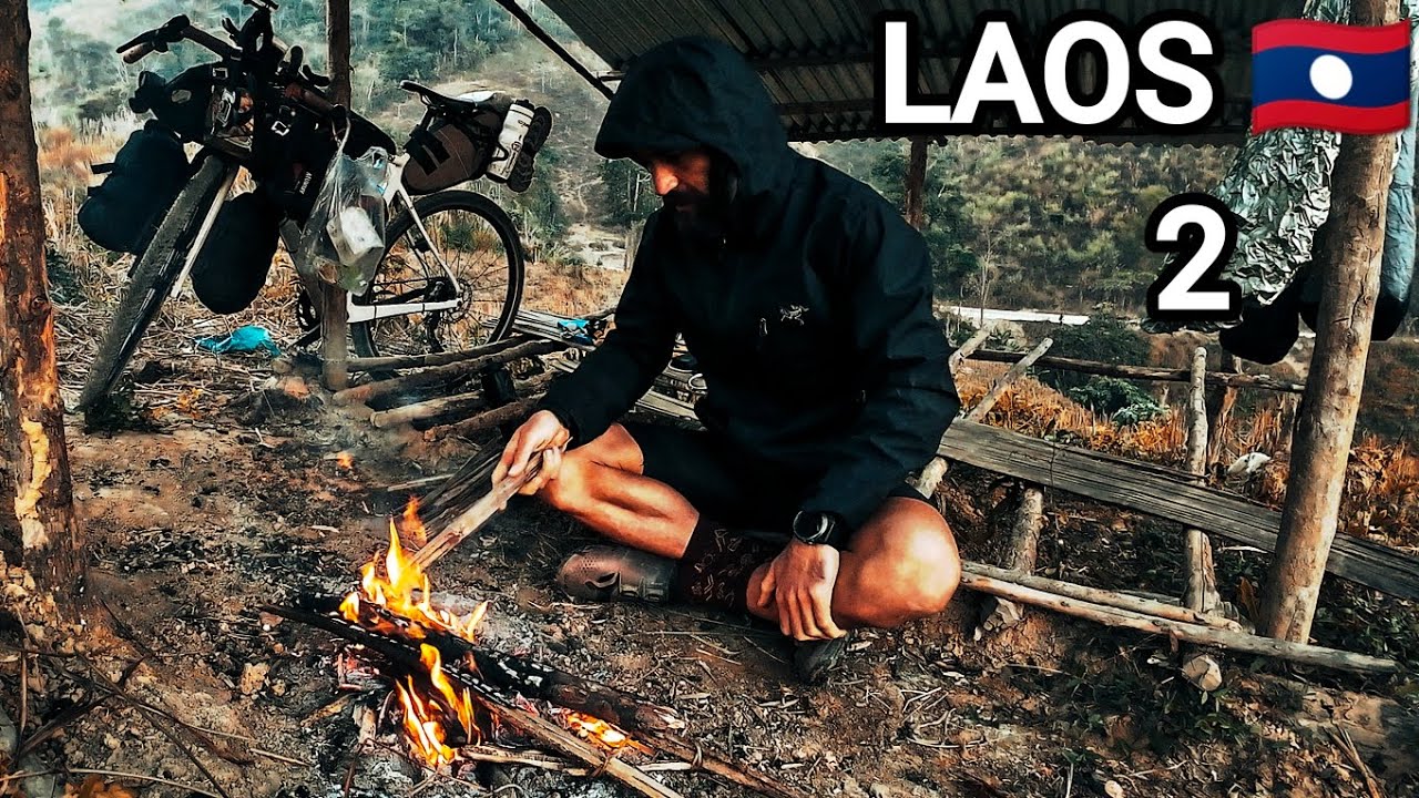 #43 - Barakada Yattım!🇱🇦Laos da Mahalle Maçı :) Gökyüzü Altında Uyumayı Özlemişim#bikepacking 