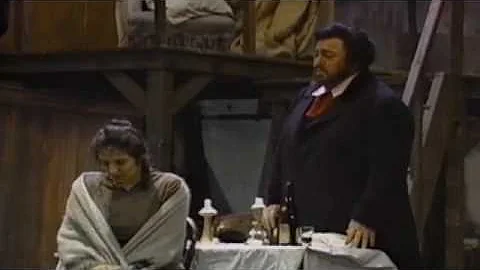 La Boheme - Pavarotti- "Che gelida manina"  Fiamma...