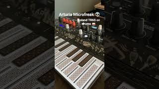 Microfreak makes some great sounds, paired this sequence with the TR6S. #microfreak #tr6s #music