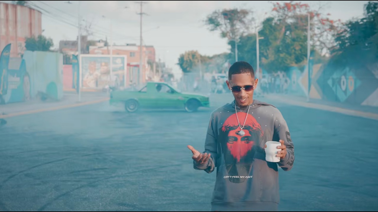 Watch Angel Dior - Activo (Video Oficial) on YouTube Watch Angel Dior - Activo (Video Oficial) on YouTube