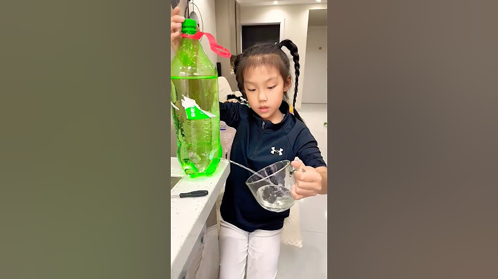 The daughter's operation makes easier to drinking water. #funny #cute #comedy #baby #shorts