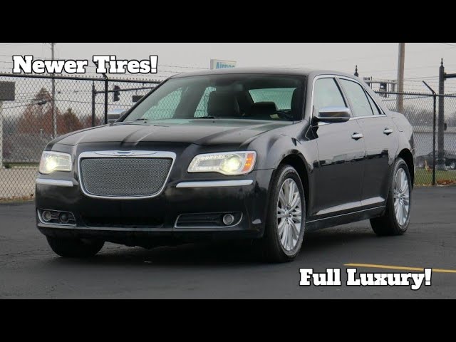 2014 Chrysler 300 C John Varvatos Luxury Edition V8 AWD