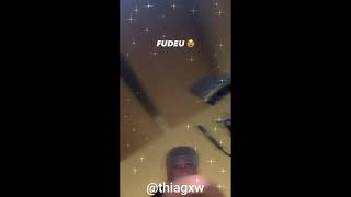 Teto Vaza Em Live Nova Versão De Um Dia Azul Prévia