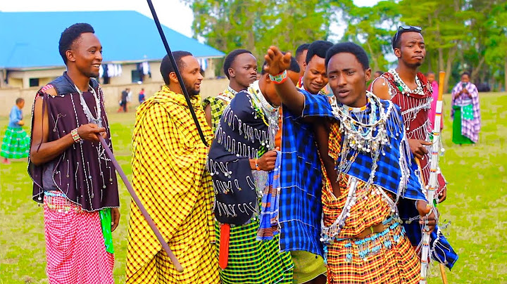 PETER LOMAYANI hii ni kufuru kijana aifanya MWANDET  kuwa kivumbi ajaza watu kwenye uzinduzi wake