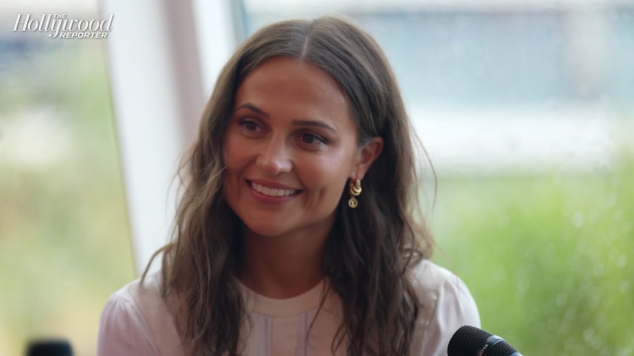 Alicia Vikander to Guest on Awards Chatter Podcast Live from