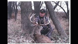72. John Eberhart audio video of 2004 Missouri 10 point I took with bow during their gun season.