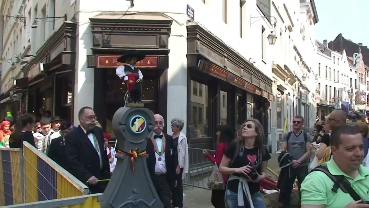 Manneken Pis,Rancho Emaus 2011
