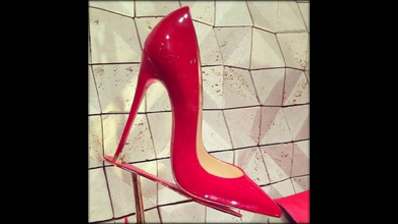 черные туфли на высоком каблуке и платформе