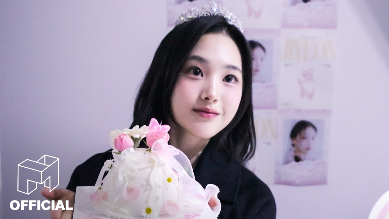 TWS ジフン バパケ JiYeon's nervous & excited first visit to her birthday cafe
