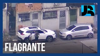Helicóptero da RECORD flagra venda de drogas na comunidade da Maré durante operação policial no Rio