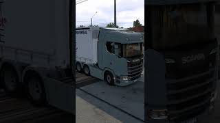 Scania Stuck on the Rails 😳🚛 #ets2  1.56
