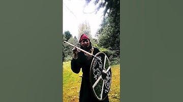 Viking spears and javelin shafts! Can they be too thin for battle? Vikings of Youtube