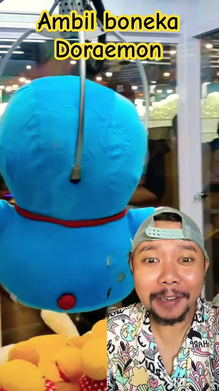 AMBIL BONEKA DORAEMON #clawmachine #capitbonekabesar #mesincapitboneka #bonekacapit