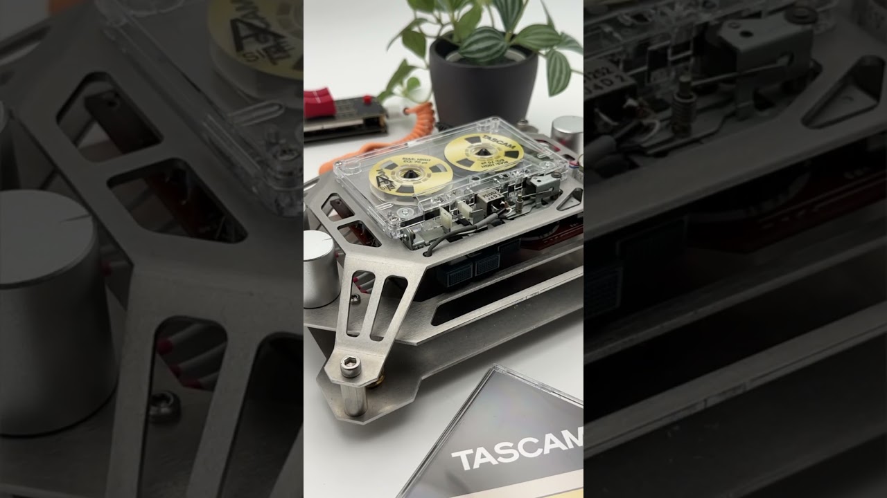 Making sonic dreams with cassette tapes and the MM-FR tape machine 🎶