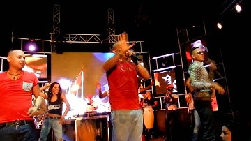Gente de Zona ft YULIEN OVIEDO & EL HAPPY - " La Farandula " (Live PMM)