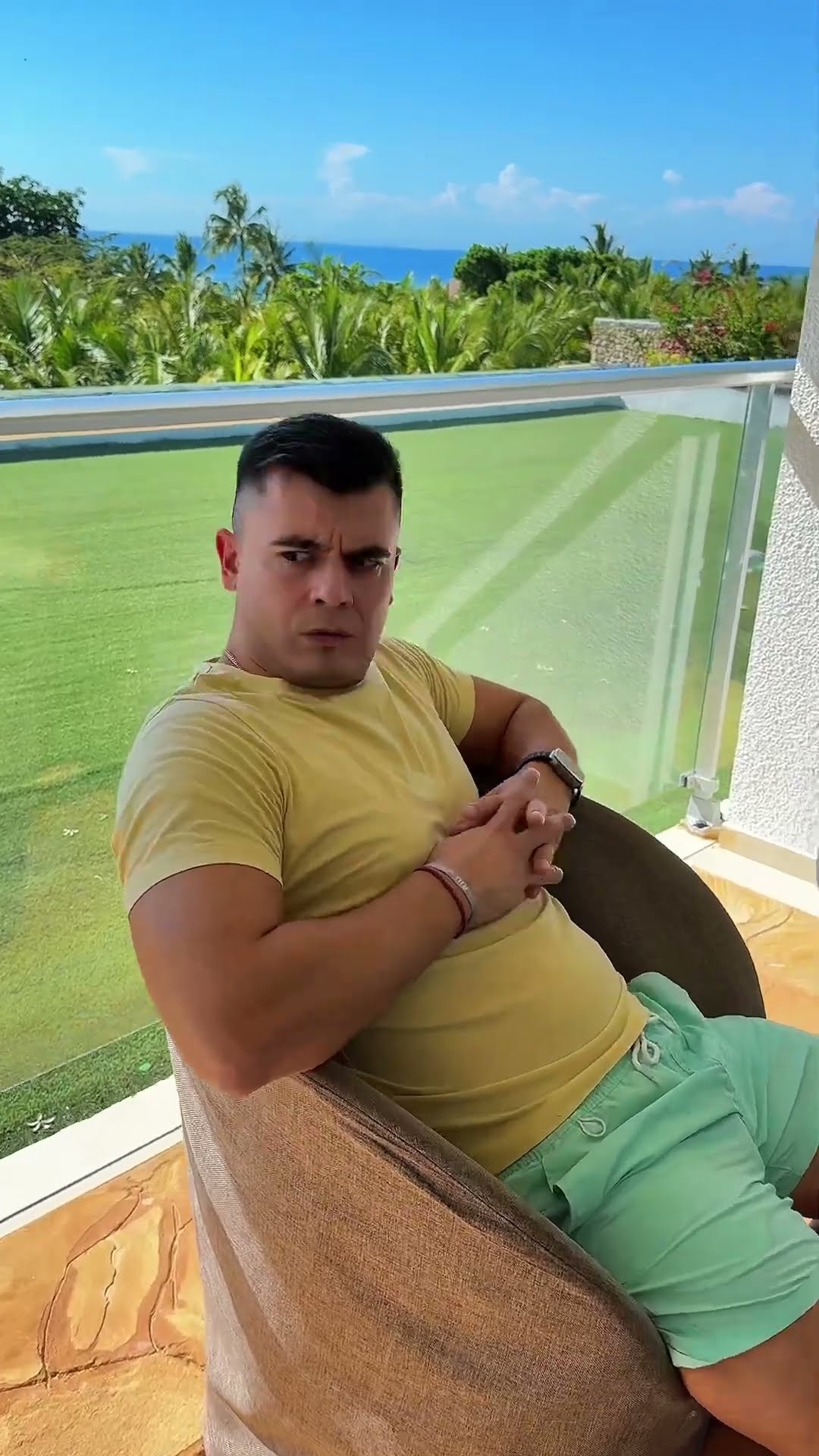 Loud poop by Secret Vlog