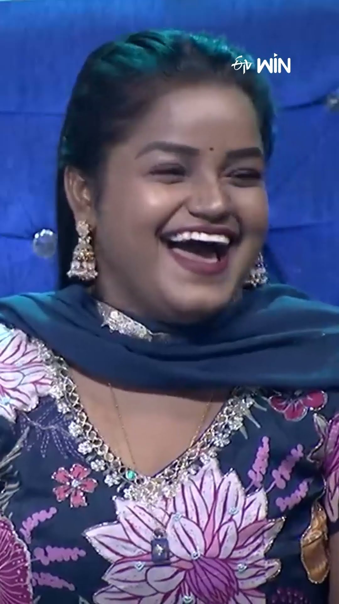 #shorts - ఈ టెన్షన్ చూడలేక వెళ్ళిపోయిన రష్మీ..! #sridevidramacompany #rashmi #HyperAadi