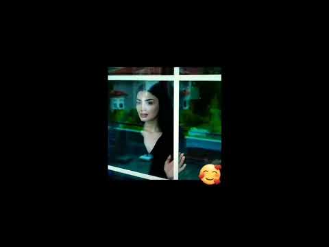 کسرا زایدی یک نفر می رسد از راه