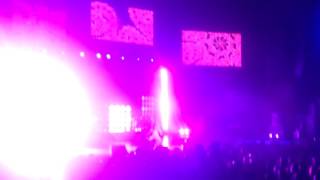 Todavia te quiero Thalia ft De la ghetto Live