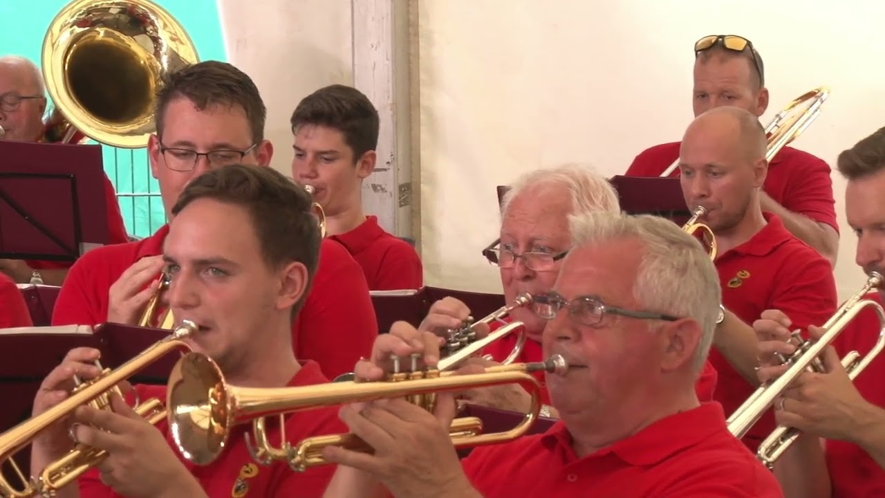 A pilisvörösvári fúvósok koncertje a Vörösvári Napokon