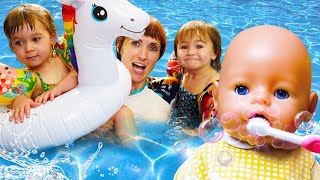 Juegos Acuáticos con Bianca. Videos Infantiles con la muñeca Baby Born by ¡Hola, Bianca! Juegos para niños 61,173 views 3 months ago 31 minutes