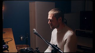ENDA GALLERY - Nikes ( Frank Ocean cover ) // live session