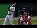 2002 WS Gm2: Bonds hits a monster shot to right field