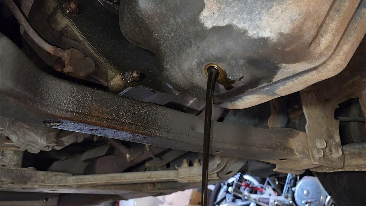 Nissan Frontier Oil Change - YouTube