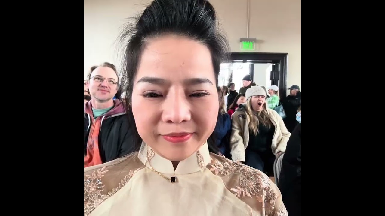 ##xuhuongyoutube chồng tây vợ việt đi tham gia lể hội tết châu Á do ban tổ chức thị trấn mỹ tổ chức#