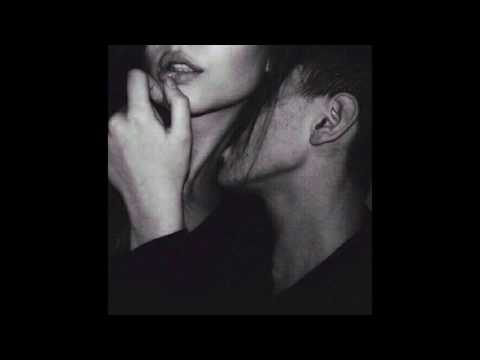 Monotrop - Kiss Me