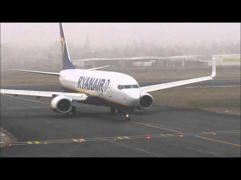 Ryan Air landing from Alicante at Maastricht-Aache...