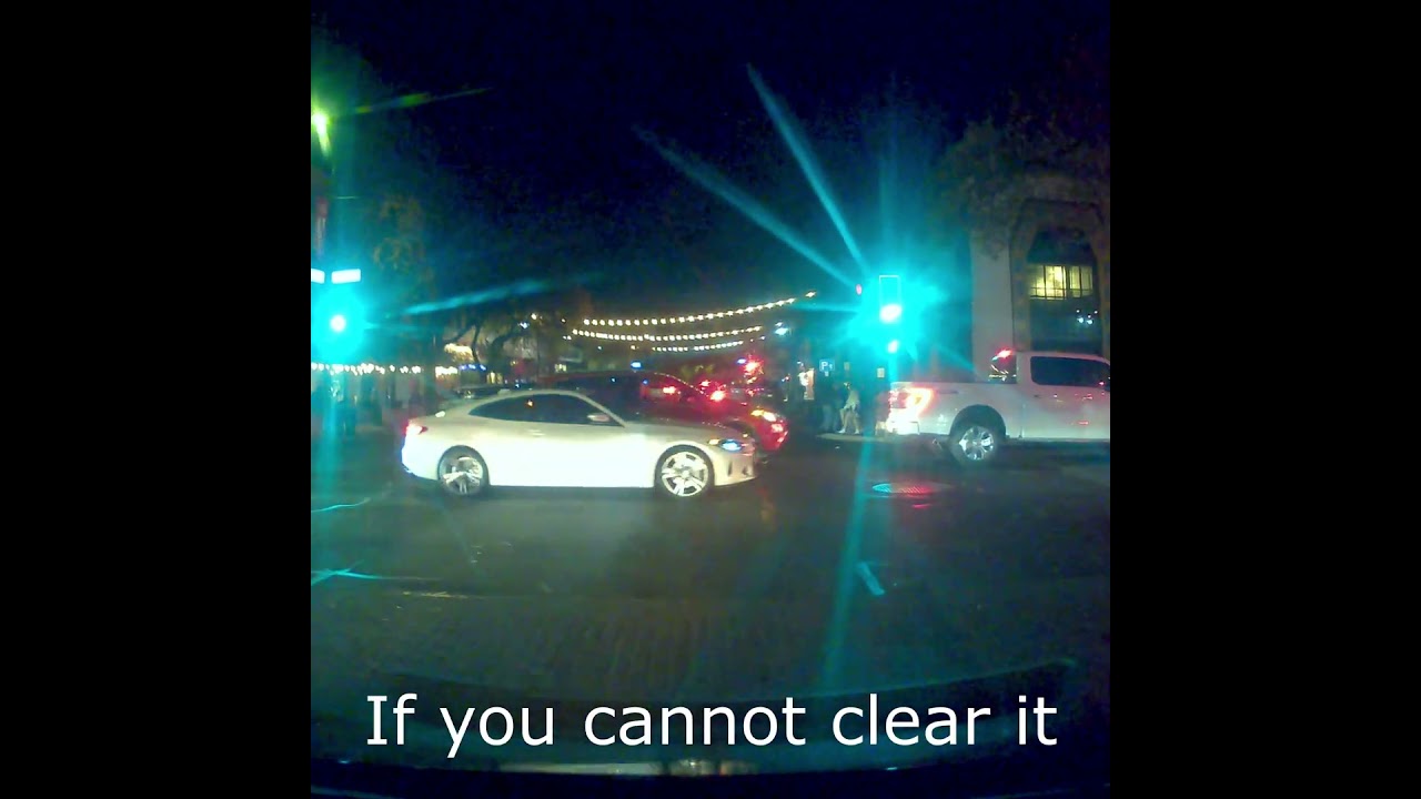 Bad Drivers in California #6: Just Blocking an Intersection for Fun lol🚗