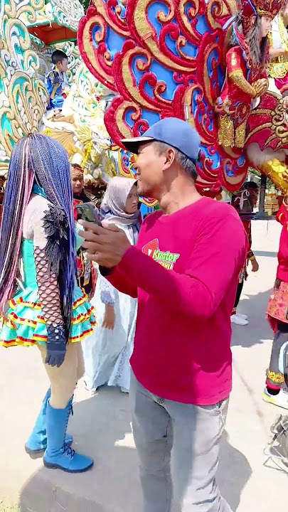 kedokcantik peluk pacar